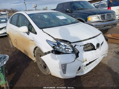 TOYOTA PRIUS 2015