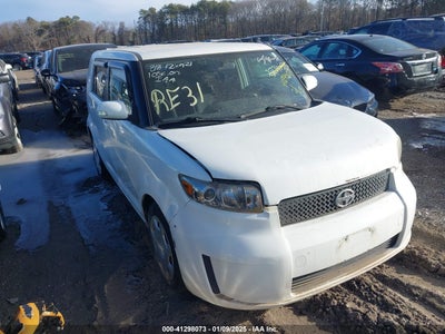 SCION XB 2010