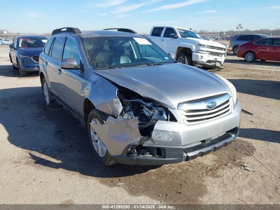 SUBARU OUTBACK 2011