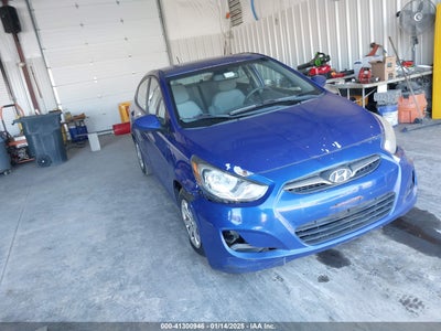 HYUNDAI ACCENT 2012