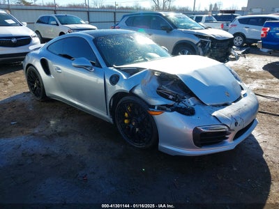 PORSCHE 911 2016