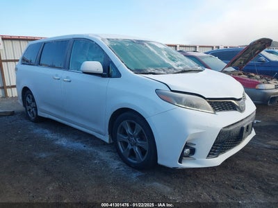 TOYOTA SIENNA 2019