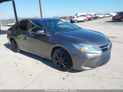 TOYOTA CAMRY 2017