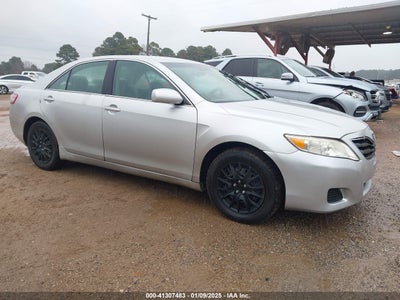 TOYOTA CAMRY 2011