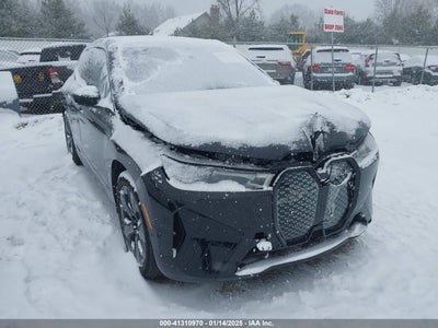 BMW IX 2024