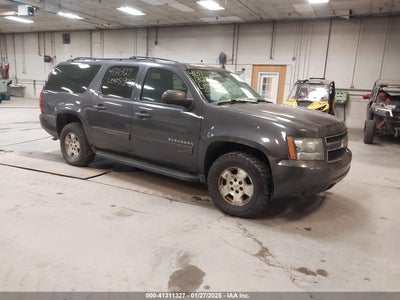 CHEVROLET SUBURBAN 1500 2010