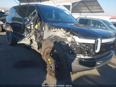 RIVIAN R1S 2024