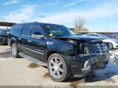 CADILLAC ESCALADE ESV 2011