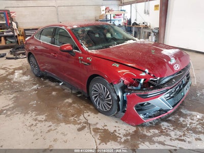 HYUNDAI SONATA HYBRID 2024