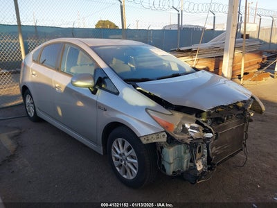 TOYOTA PRIUS PLUG-IN 2014