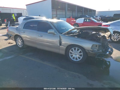 LINCOLN TOWN CAR 2006