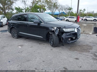 AUDI Q7 2017