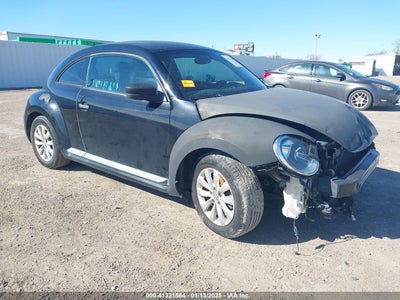 VOLKSWAGEN BEETLE 2014