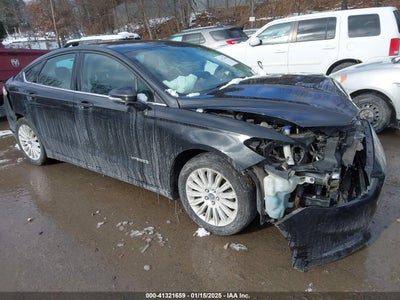 FORD FUSION HYBRID 2015