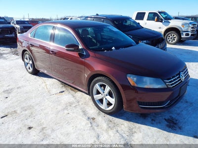 VOLKSWAGEN PASSAT 2013