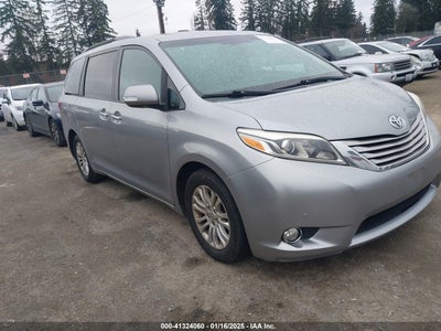 TOYOTA SIENNA 2015