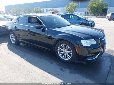 CHRYSLER 300 2017
