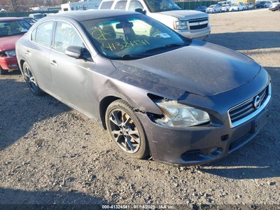 NISSAN MAXIMA 2012
