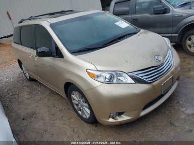 TOYOTA SIENNA 2011