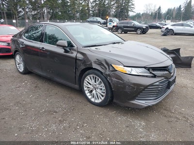 TOYOTA CAMRY HYBRID 2019