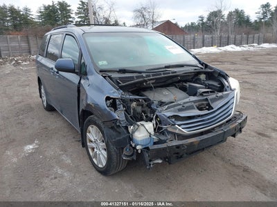 TOYOTA SIENNA 2017