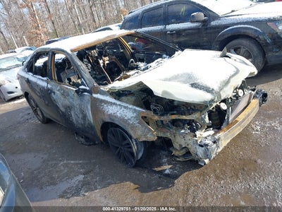 TOYOTA CAMRY 2015