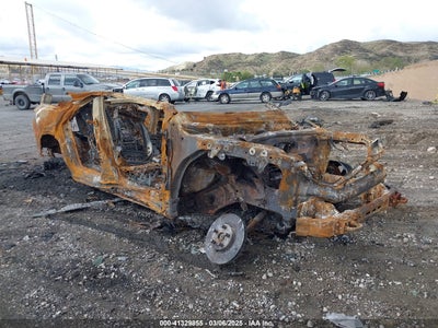 RIVIAN R1S 2025