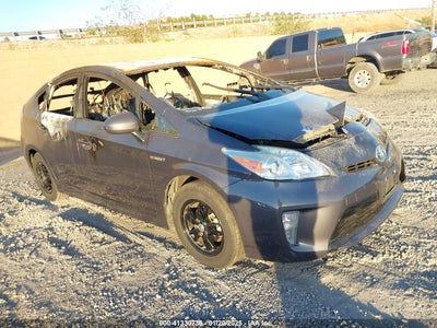 TOYOTA PRIUS 2015