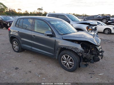 VOLKSWAGEN TIGUAN 2013