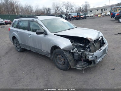 SUBARU OUTBACK 2013