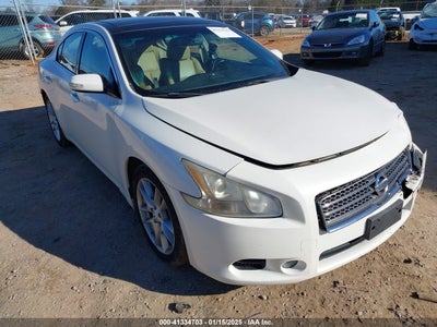 NISSAN MAXIMA 2010