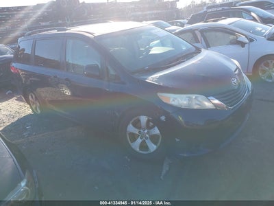 TOYOTA SIENNA 2011