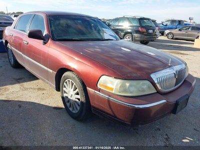 LINCOLN TOWN CAR 2004