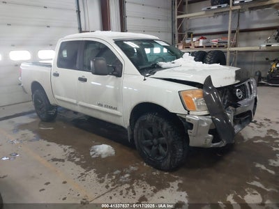 NISSAN TITAN 2014