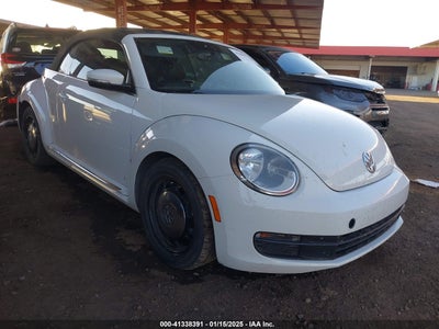 VOLKSWAGEN BEETLE 2015