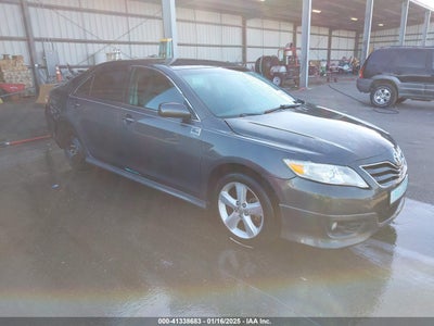 TOYOTA CAMRY 2011
