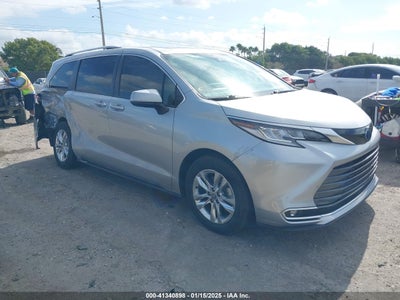 TOYOTA SIENNA 2022