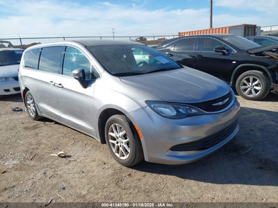 CHRYSLER PACIFICA 2017