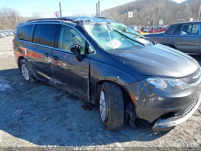 CHRYSLER VOYAGER 2021