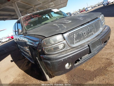 GMC YUKON XL 1500 2004