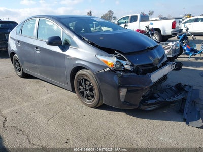 TOYOTA PRIUS 2015