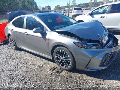 TOYOTA CAMRY 2025