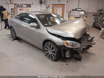 VOLVO S60 2015