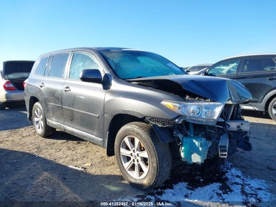 TOYOTA HIGHLANDER 2013