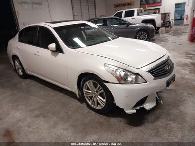 INFINITI G37 2013