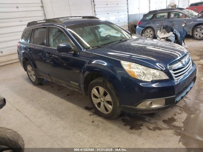 SUBARU OUTBACK 2011