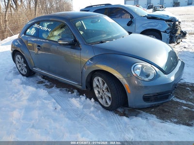 VOLKSWAGEN BEETLE 2013