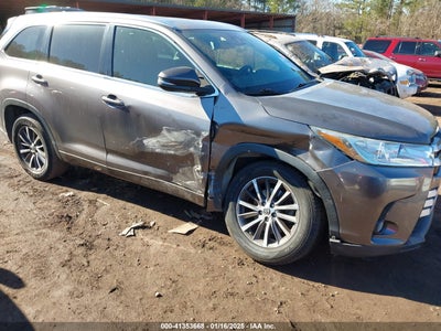 TOYOTA HIGHLANDER 2017