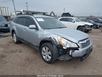 SUBARU OUTBACK 2012