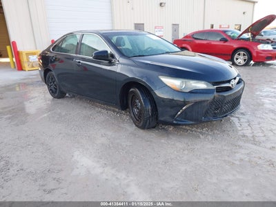 TOYOTA CAMRY 2016